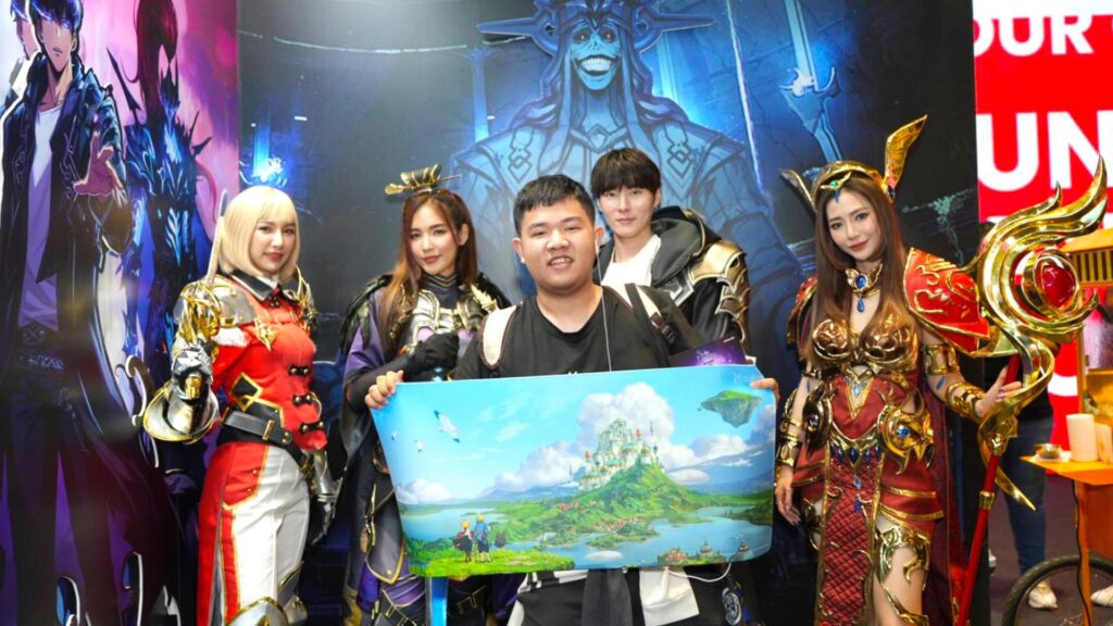 Netmarble ขนกองทัพคอสเพลย์เกมดังบุกงาน THACCA SPLASH : Soft Power Forum 2024 7 Netmarble ขนกองทัพคอสเพลย์เกมดังบุกงาน THACCA SPLASH : Soft Power Forum 2024