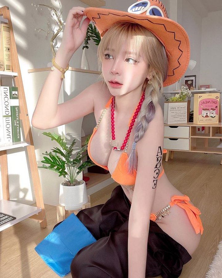 แป้งสามป๋องซาว แปลงโฉมเป็น Ace สุดแซ่บ 3 แป้งสามป๋องซาว แปลงโฉมเป็น Ace สุดแซ่บ
