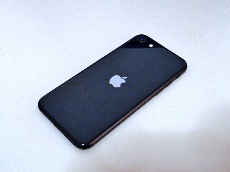 [รีวิว] iPhone SE 3 ชิปเซ็ตระดับเรือธง