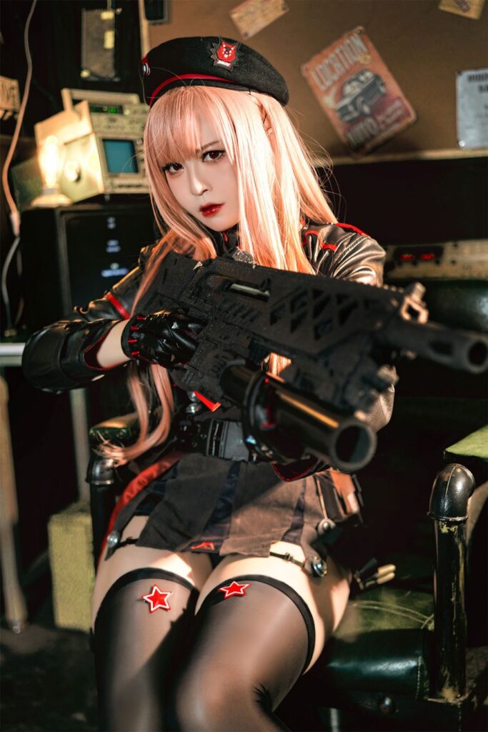 BANBANKO สร้างสรรค์ผลงานคอสเพลย์ Rapi จาก GODDESS OF VICTORY: NIKKE ที่น่าทึ่ง 5 Rapi GODDESS OF VICTORY: NIKKE Cosplay by BANBANKO
