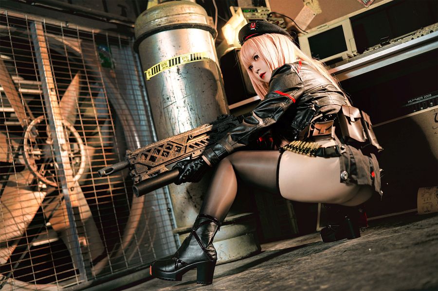 BANBANKO สร้างสรรค์ผลงานคอสเพลย์ Rapi จาก GODDESS OF VICTORY: NIKKE ที่น่าทึ่ง 9 Rapi GODDESS OF VICTORY: NIKKE Cosplay by BANBANKO
