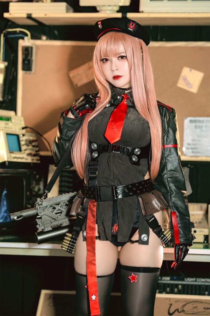 BANBANKO สร้างสรรค์ผลงานคอสเพลย์ Rapi จาก GODDESS OF VICTORY: NIKKE ที่น่าทึ่ง 8 Rapi GODDESS OF VICTORY: NIKKE Cosplay by BANBANKO