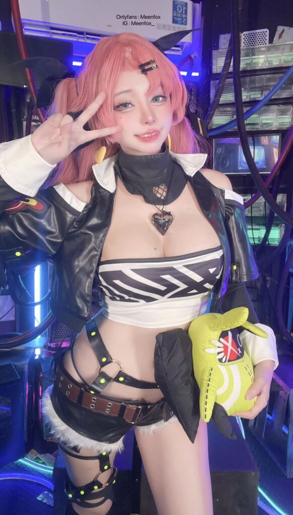 คุณมีนฟอกซ์จัดให้! คอสเพลย์ Nicole จาก Zenless Zone Zero 2 Nicole Zenless Zone Zero Cosplay by meenfox