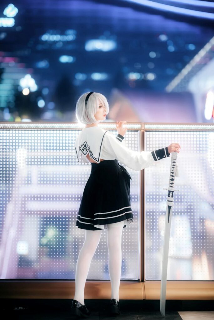 คอสเพลย์ 2B จาก NieR: Automata ในชุดลำลองเที่ยวเมืองยามค่ำคืน 3 2B Nier: Automata Cosplay by huanger021