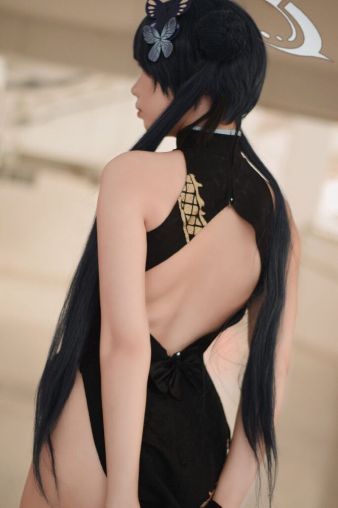 Kisaki Blue Archive Cosplay by Ahri