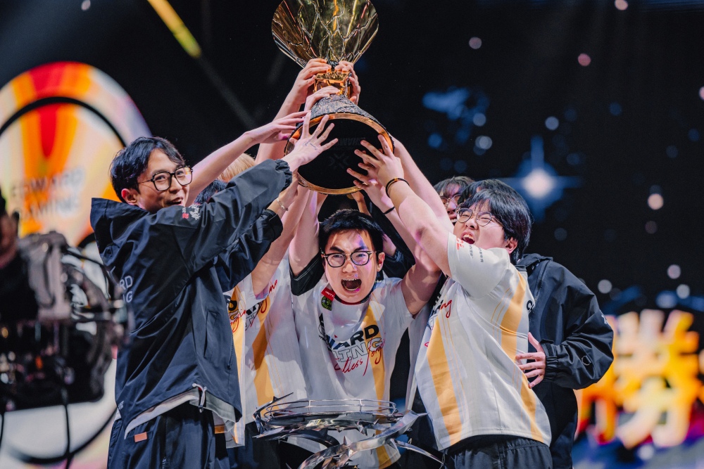 วัยรุ่นวาโลไทยแน่นงาน! ‘VALORANT Champions 2024 Thailand Viewing Party’ เชียร์กระหึ่ม 2 วัยรุ่นวาโลไทยแน่นงาน! ‘VALORANT Champions 2024 Thailand Viewing Party’ เชียร์กระหึ่ม