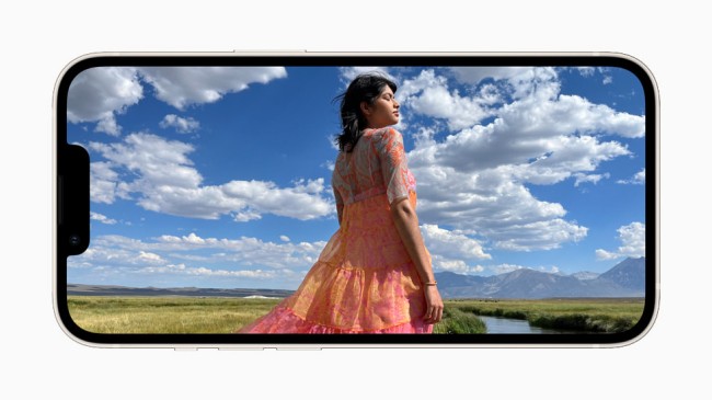 Apple เปิดตัว iPhone 13 และ iPhone 13 mini ซึ่งมาพร้อมนวัตกรรมด้านกล้องที่ปฏิวัติวงการ 4 Apple เปิดตัว iPhone 13 และ iPhone 13 mini ซึ่งมาพร้อมนวัตกรรมด้านกล้องที่ปฏิวัติวงการ