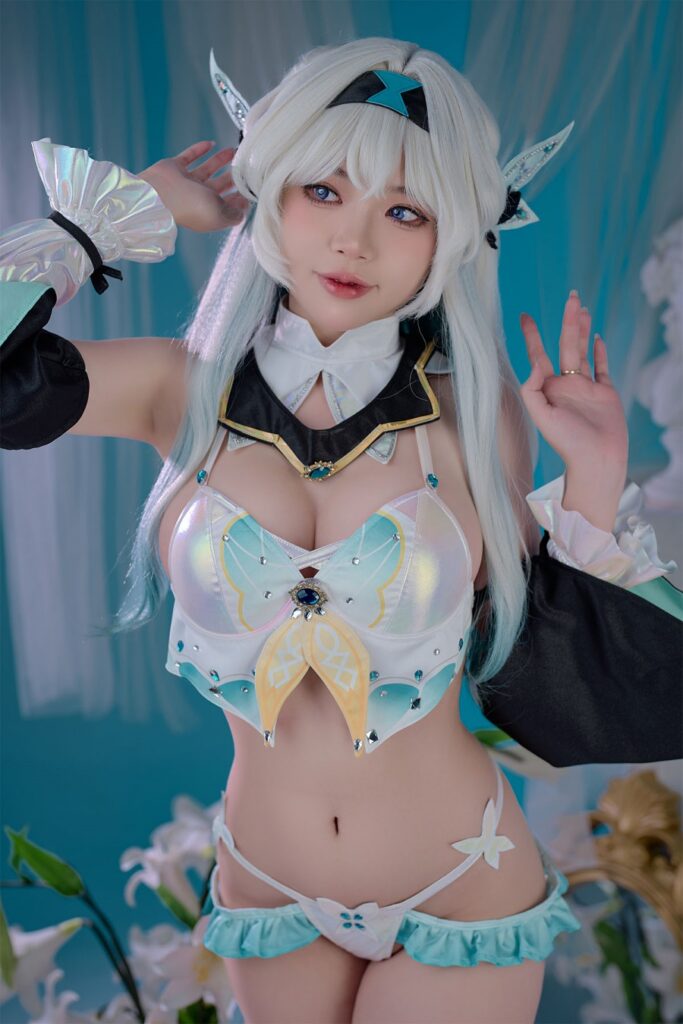 คอสเพลย์ Firefly จาก Honkai: Star Rail ในชุดบิกินี่สุดร้อนแรง 6 Firefly Honkai: Star Rail Cosplay by ZinieQ