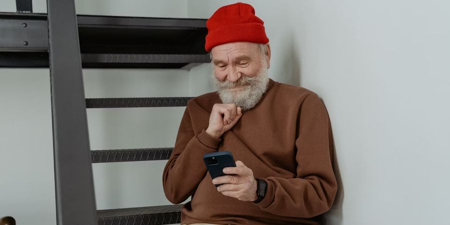 5 Reasons Why Vertical Mobile Gaming is So Popular