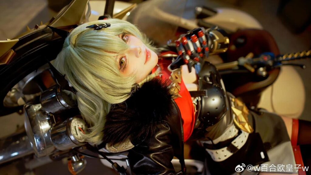 Yuri Majyo โชว์สกิลคอสเพลย์ Caesar จาก Zenless Zone Zero แบบจัดเต็ม 6 Caesar Zenless Zone Zero Cosplay by Yuri Majyo