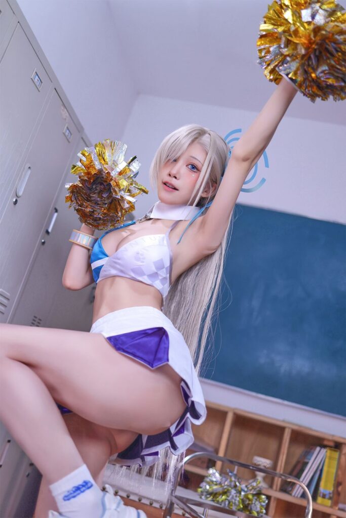 Asuna Blue Archive Cosplay by Aqua