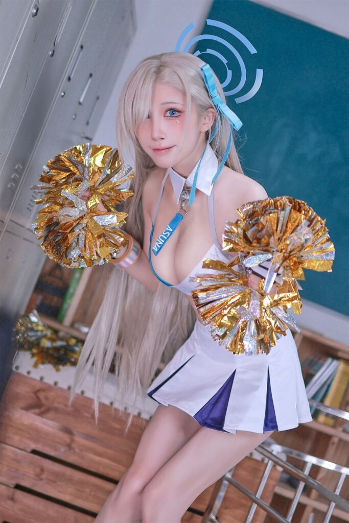 Asuna Blue Archive Cosplay by Aqua