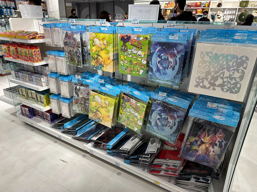 พาไปดู Pokémon Center MEGA TOKYO ศูนย์รวมสินค้าของแฟนพันธุ์แท้ที่ห้ามพลาด 21 พาไปดู Pokémon Center MEGA TOKYO ศูนย์รวมสินค้าของแฟนพันธุ์แท้ที่ห้ามพลาด