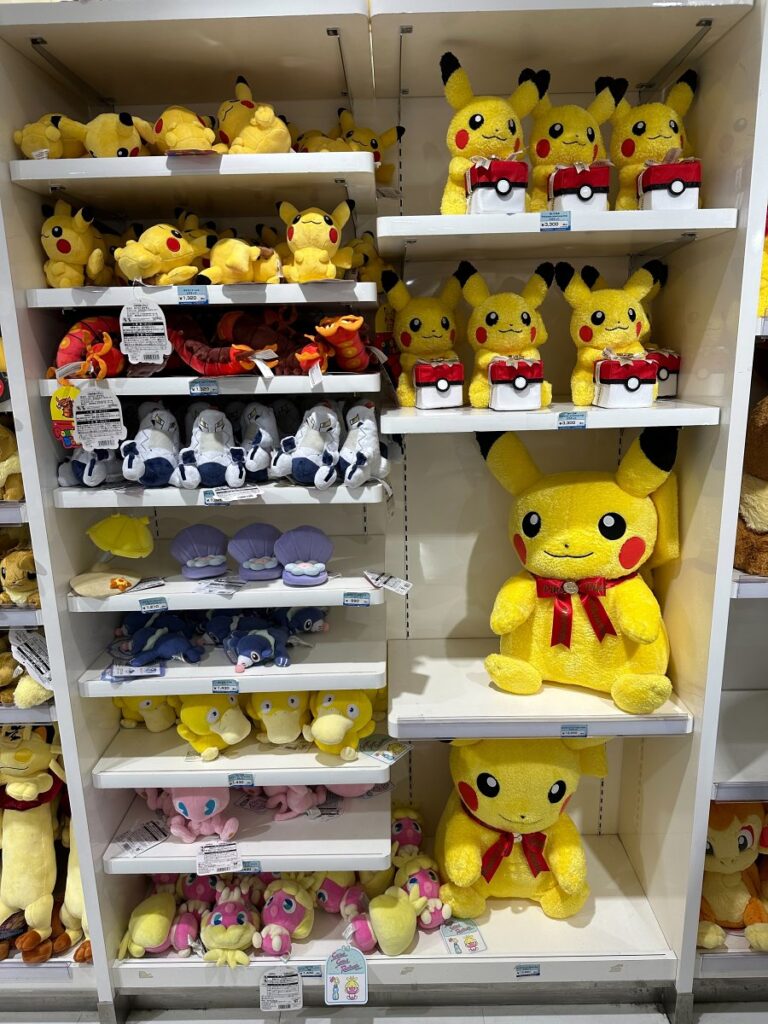 พาไปดู Pokémon Center MEGA TOKYO ศูนย์รวมสินค้าของแฟนพันธุ์แท้ที่ห้ามพลาด 14 พาไปดู Pokémon Center MEGA TOKYO ศูนย์รวมสินค้าของแฟนพันธุ์แท้ที่ห้ามพลาด