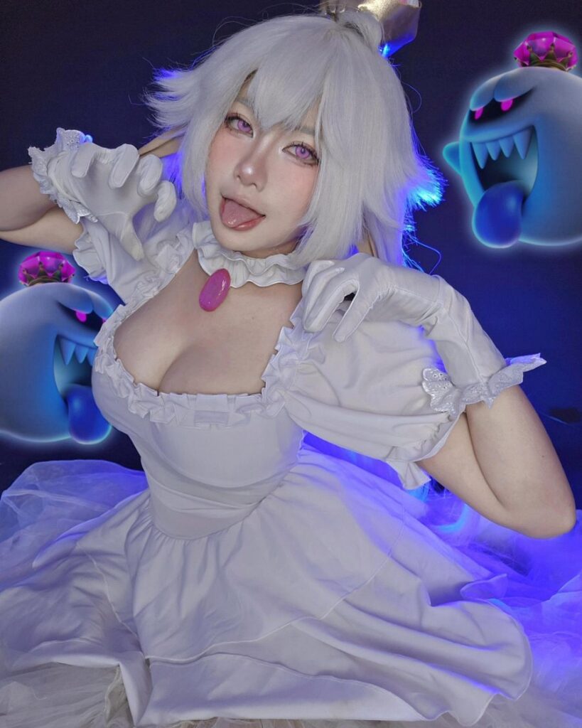 King Boo Mario Cosplay by Miwki-Min