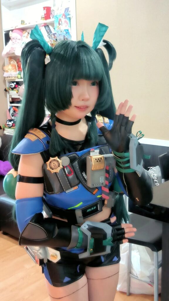 คุณกาญสวมบทคอสเพลย์ตำรวจสาว Qingyi จาก Zenless Zone Zero 3 Qingyi Zenless Zone Zero Cosplay by Kotoro