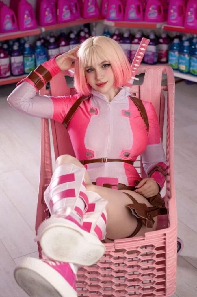 Ulichan แปลงโฉมเป็น Gwenpool ลุคสุดแซ่บในชุดสุดหวาน 4 Gwenpool Cosplay by Ulichan