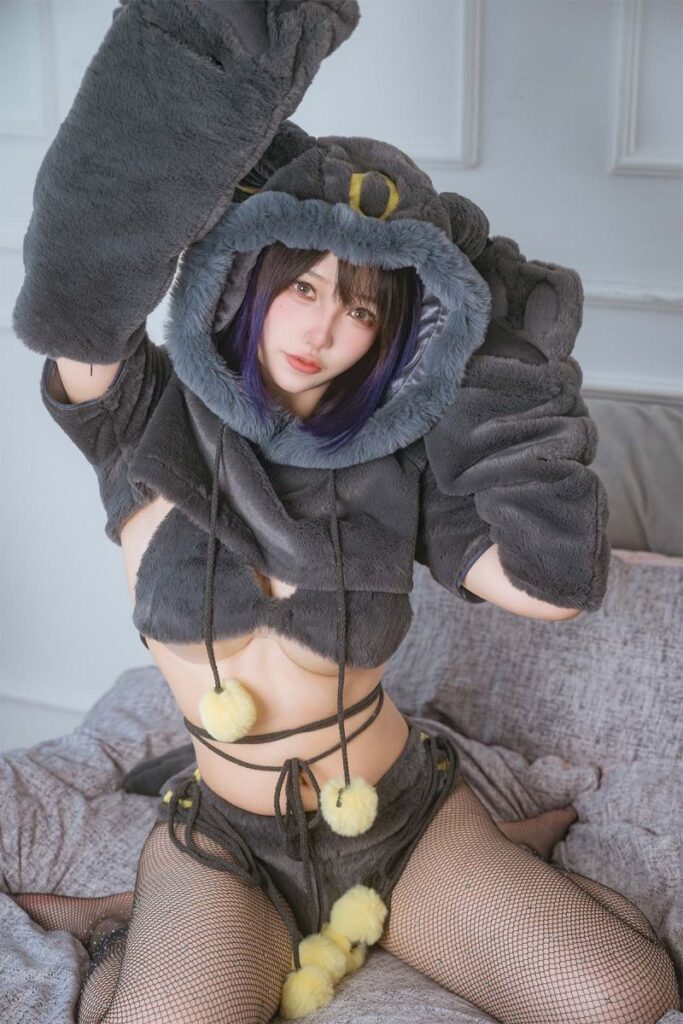 Umbreon Pokémon Cosplay by rakukoo