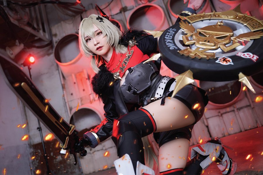 คอสเพลย์ Caesar จาก Zenless Zone Zero ฝีมือคุณรินะ 3 Caesar Zenless Zone Zero Cosplay by Rina