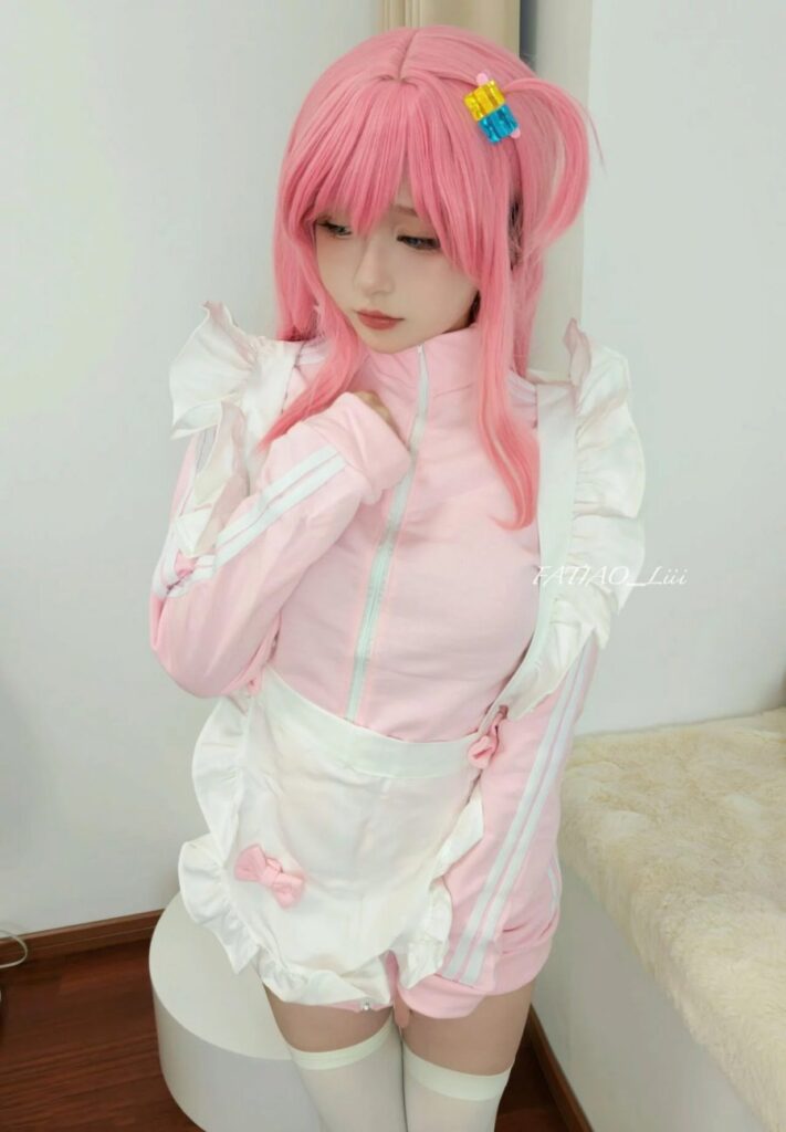 FATIAO_Liii โชว์สกิลคอสเพลย์ Bocchi จาก Bocchi the Rock! สุดปัง 2 Bocchi Bocchi the Rock! Cosplay by FATIAO_Liii