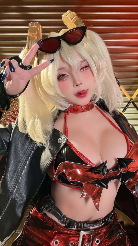 คอสเพลย์ Burnice White จาก Zenless Zone Zero ในเวอร์ชั่นผ้าน้อยชิ้น 6 Burnice White Zenless Zone Zero Cosplay by Sayo Momo
