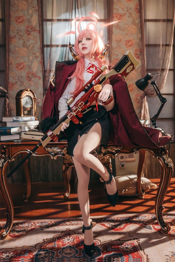 สาวจีนจัดเต็มความแซ่บในลุคของ Aru จาก Blue Archive 2 Aru Blue Archive Cosplay by Bear Cub