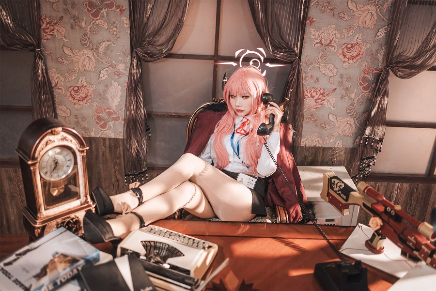 สาวจีนจัดเต็มความแซ่บในลุคของ Aru จาก Blue Archive 3 Aru Blue Archive Cosplay by Bear Cub