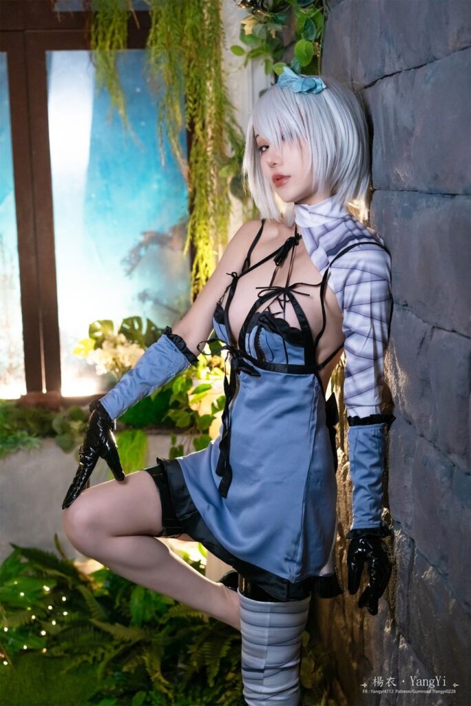 คอสเพลย์ 2B จาก NieR: Automata ในชุดสีฟ้าสุดบางเบา 7 2B NieR: Automata Cosplay by Yangyi