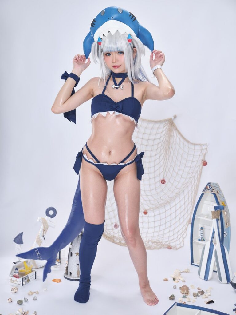 คอสเพลย์ Gawr Gura ในชุดว่ายน้ำสุดแซ่บ 2 Gawr Gura VTuber Cosplay by ZinieQ