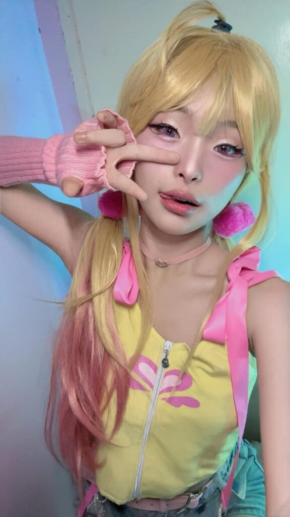 คุณแตงไทยโชว์คอสเพลย์ Marin จาก My Dress-Up Darling แสนสดใส 4 Marin My Dress-Up Darling Cosplay by Tang Neko