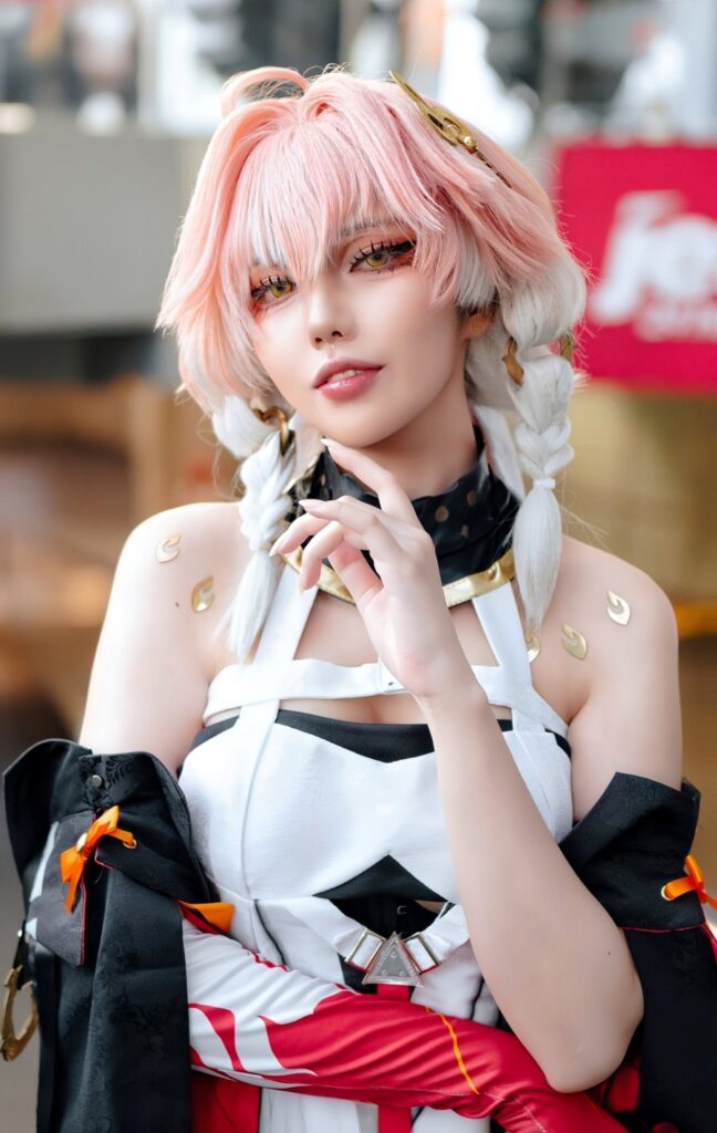 คุณอาริแปลงโฉมเป็น Changli จาก Wuthering Waves 6 Changli Wuthering Waves Cosplay by Ahri