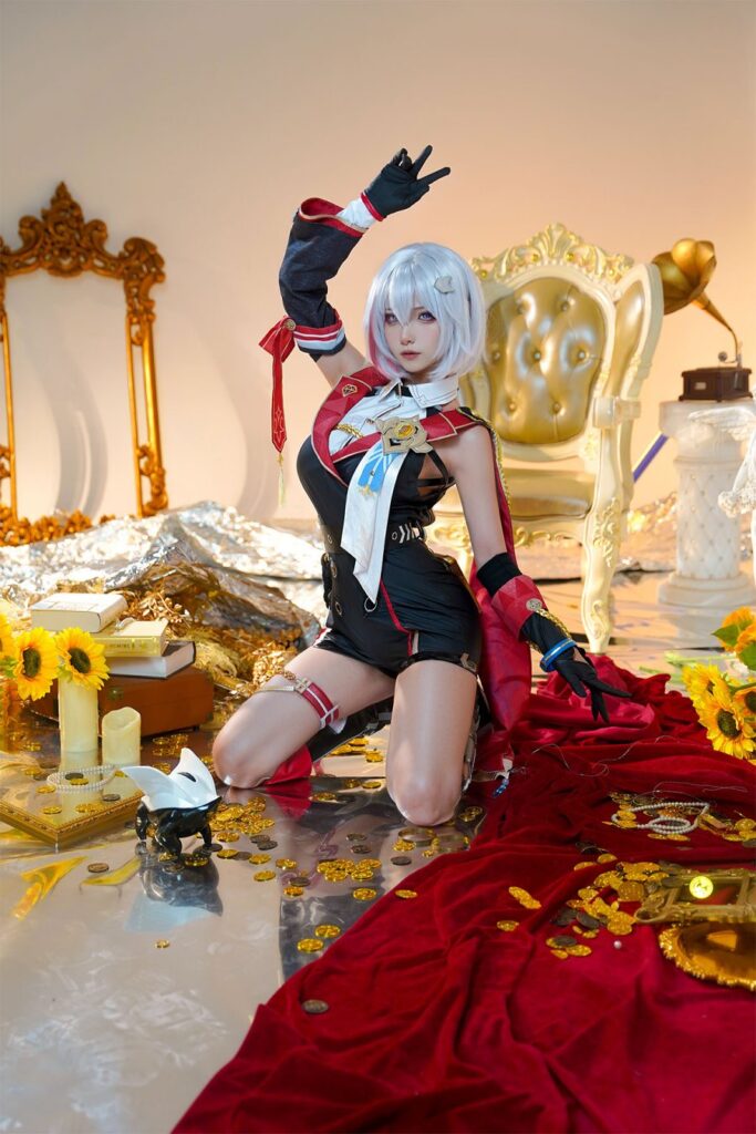 คอสเพลย์ Topaz จาก Honkai: Star Rail ในมาดสุดเท่ 8 Topaz Honkai: Star Rail Cosplay by Seya