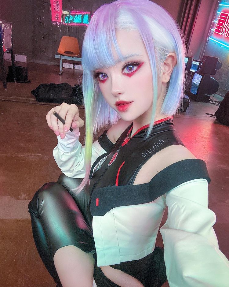 สาวจากอเมริกา แปลงโฉมเป็น Lucy จาก Cyberpunk: Edgerunners 2 สาวจากอเมริกา แปลงโฉมเป็น Lucy จาก Cyberpunk: Edgerunners