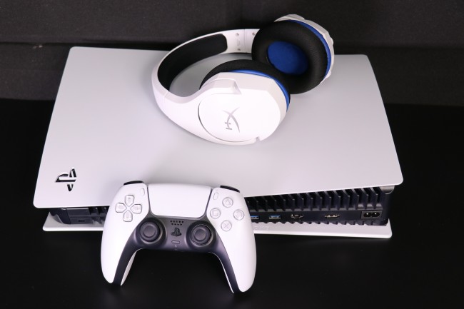 [รีวิว] HyperX Cloud Stinger Core Wireless หูฟังไร้สายสีขาวเด่นสะดุดตาเข้ากับ PS5