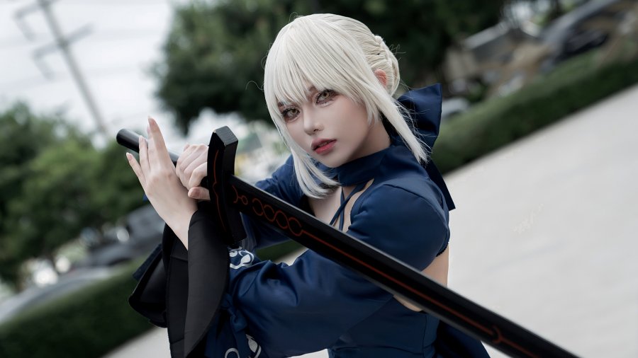 คอสเพลย์ Saber จาก Fate/Grand Order ในชุด Alter สุดขาว 9 Saber FateGrand Order Cosplay by Ahri