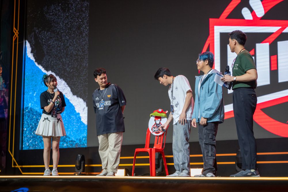 คนรัก Arcane ไม่ผิดหวัง! ปิดฉาก ‘Arcane World’ สุดปังสมฐานะอีเวนต์แห่งปีของจักรวาล League of Legends 12 คนรัก Arcane ไม่ผิดหวัง! ปิดฉาก ‘Arcane World’ สุดปังสมฐานะอีเวนต์แห่งปีของจักรวาล League of Legends