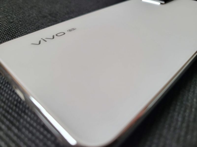 [รีวิว] Vivo V20 Pro 5G นิยามใหม่ของสมาร์ทโฟน เล่นเกมได้ ถ่ายภาพดี