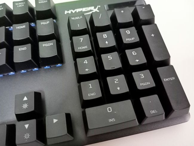 [รีวิว] HyperX Alloy Origins คีย์บอร์ดเกมมิ่ง Blue Switch พร้อมไฟ RGB สุดหลากหลาย