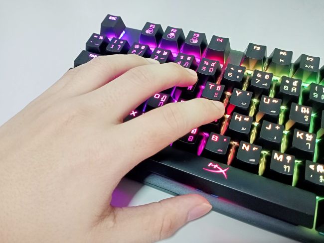 [รีวิว] HyperX Alloy Origins คีย์บอร์ดเกมมิ่ง Blue Switch พร้อมไฟ RGB สุดหลากหลาย