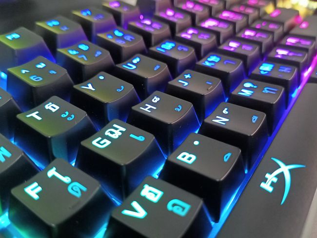 [รีวิว] HyperX Alloy Origins คีย์บอร์ดเกมมิ่ง Blue Switch พร้อมไฟ RGB สุดหลากหลาย