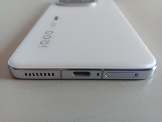 tig-iqoo-13-review