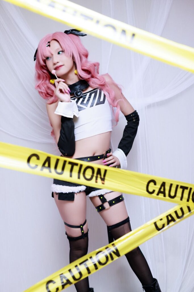 คุณสารินโชว์คอสเพลย์ Nicole จาก Zenless Zone Zero 14 Nicole Zenless Zone Zero Cosplay by Sarin
