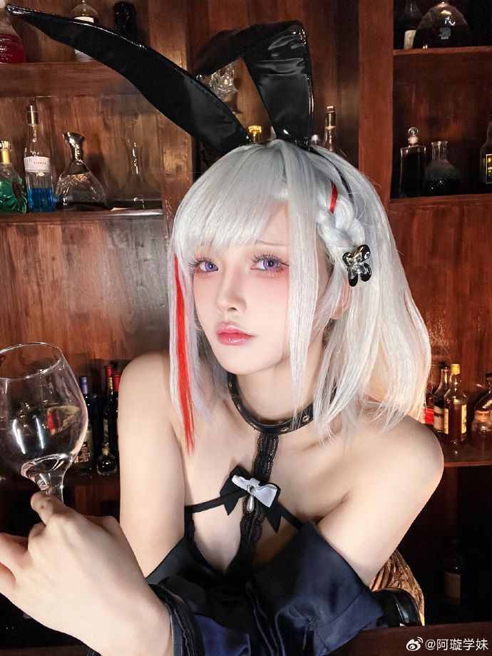 สาวจีนแปลงโฉมเป็น Duisburg จากเกม Azur Lane ได้เซ็กซี่เกินต้าน 4 Duisburg Azur Lane Cosplay by A Xuan