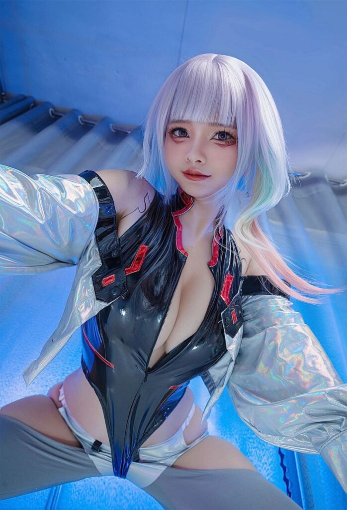 Lucy Cyberpunk: Edgerunners Cosplay by Azami