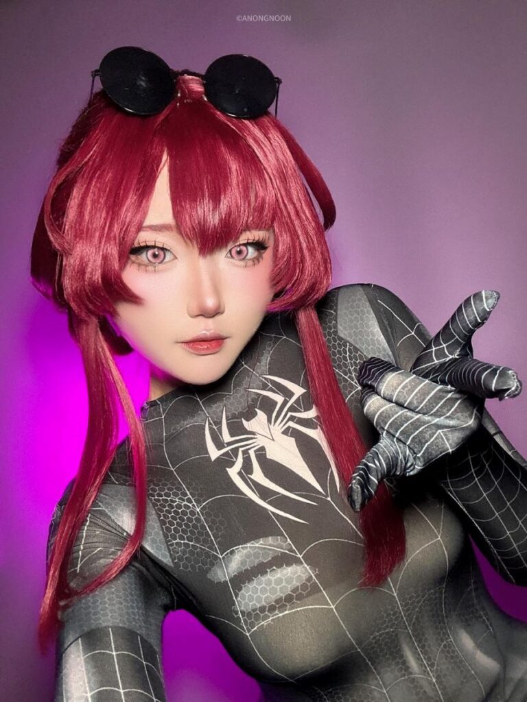 คุณนุ่นคอสเพลย์เป็น Kafka จาก Honkai: Star Rail ในเวอร์ชั่น Spider Verse 2 Kafka Honkai: Star Rail Cosplay by anongnoon