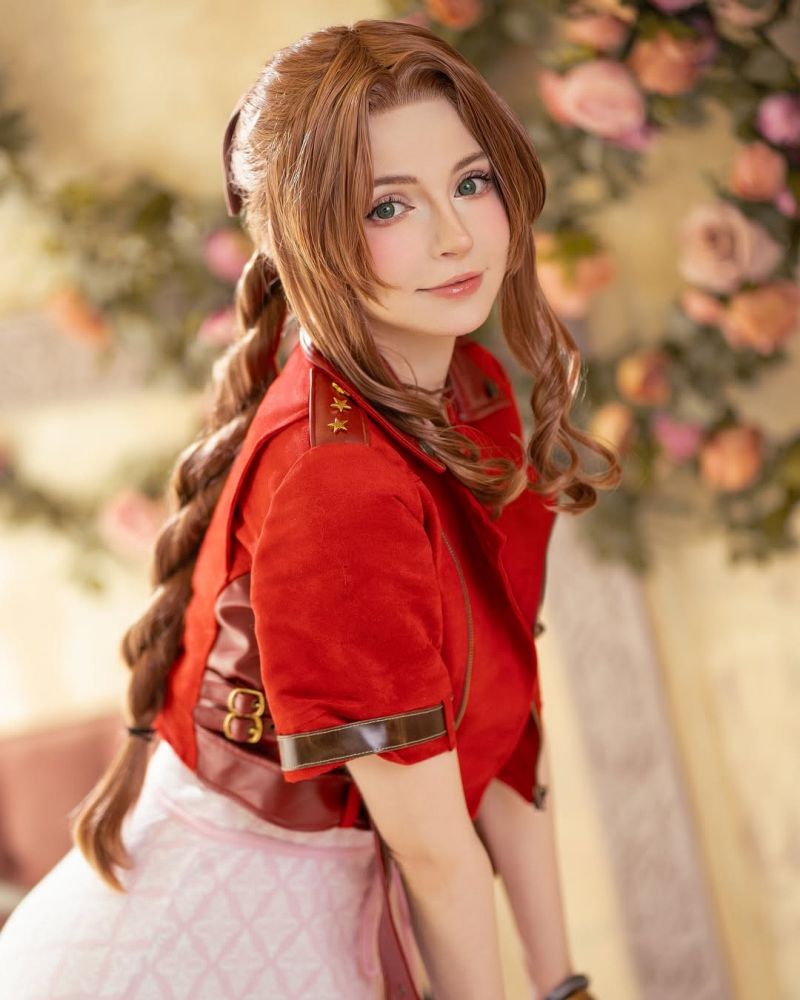 คอสเพลย์ Aerith จาก Final Fantasy VII Rebirth จากสาวโมเดลต้นแบบ 3 Aerith Final Fantasy VII Rebirth Cosplay by Peachmilky