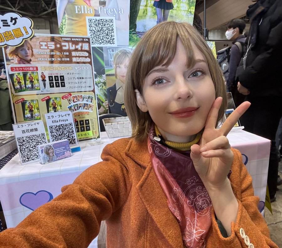 เมื่อต้นแบบโมเดล Ashley จาก Resident Evil 4 Remake ลุยงาน Comiket 105 3 Ashley Resident Evil 4 Remake Cosplay by Ella Freya