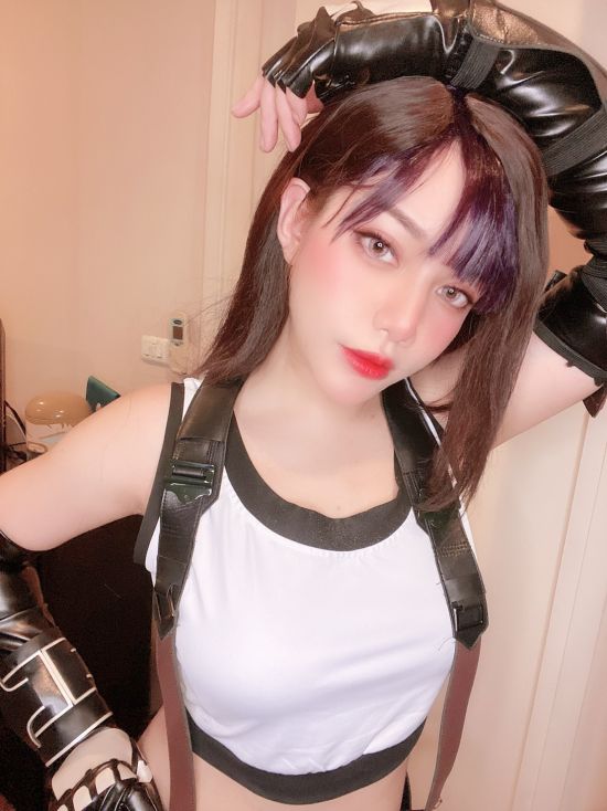 ส่อง 4 สาวไทยแปลงกายเป็น Tifa จากเกม Final Fantasy VII Remake [ชุด 2]