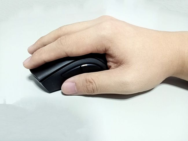 [รีวิว] Razer DeathAdder V2 Pro จากซีรีส์สุดฮิตสู่บทใหม่ของเมาส์เกมมิ่งไร้สาย