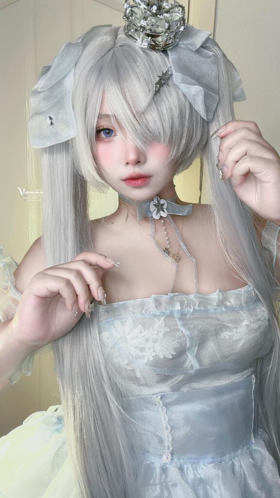 คอสเพลย์ Cinderella จาก NIKKE ฝีมือคุณวีนัส ที่สวยงามอลังการ 3 Cinderella NIKKE Cosplay by venus
